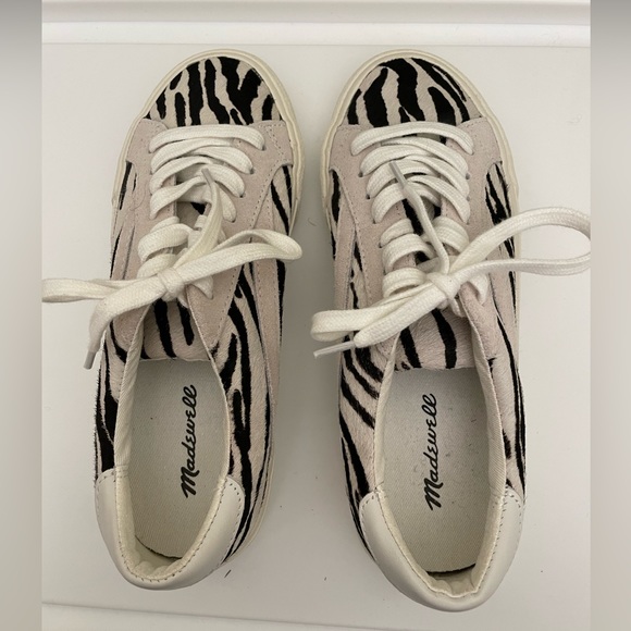 EUC Madewell Sidewalk Low-Top Sneakers in Zebra Calf Hair Size 6.5 - Picture 5 of 10